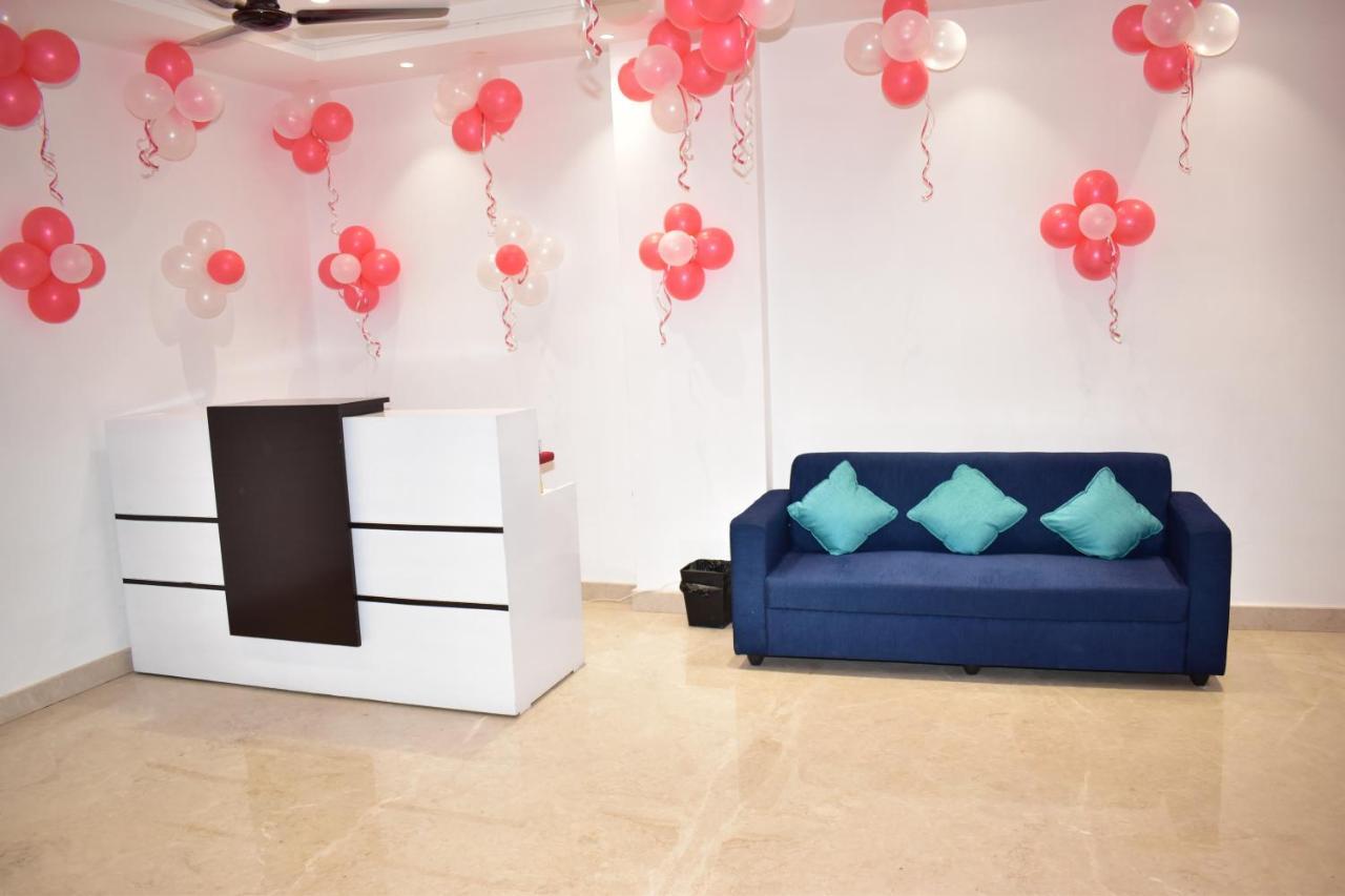 Qotel Hotel Signature Bnb-Ashok Vihar New Delhi Extérieur photo