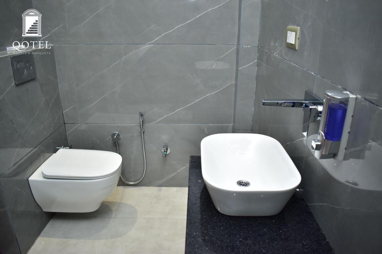 Qotel Hotel Signature Bnb-Ashok Vihar New Delhi Extérieur photo