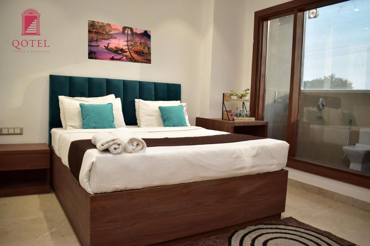 Qotel Hotel Signature Bnb-Ashok Vihar New Delhi Extérieur photo